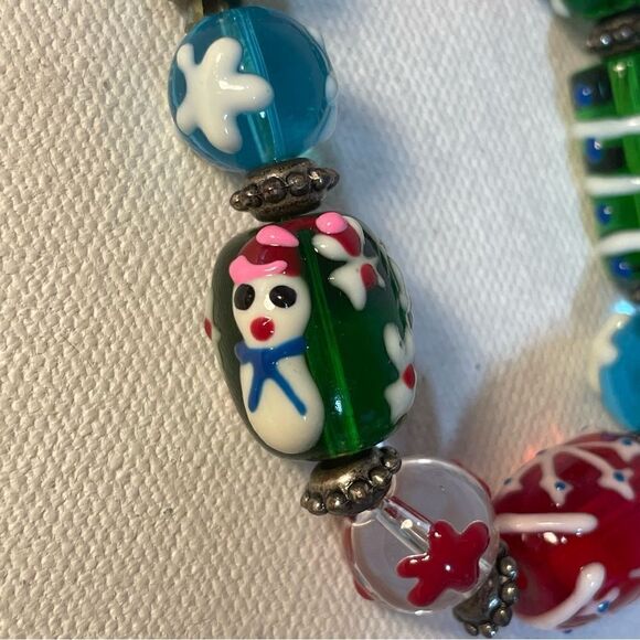 Christmas bracelet handmade lampworked glass beads stretchy bracelet - Picture 9 of 12